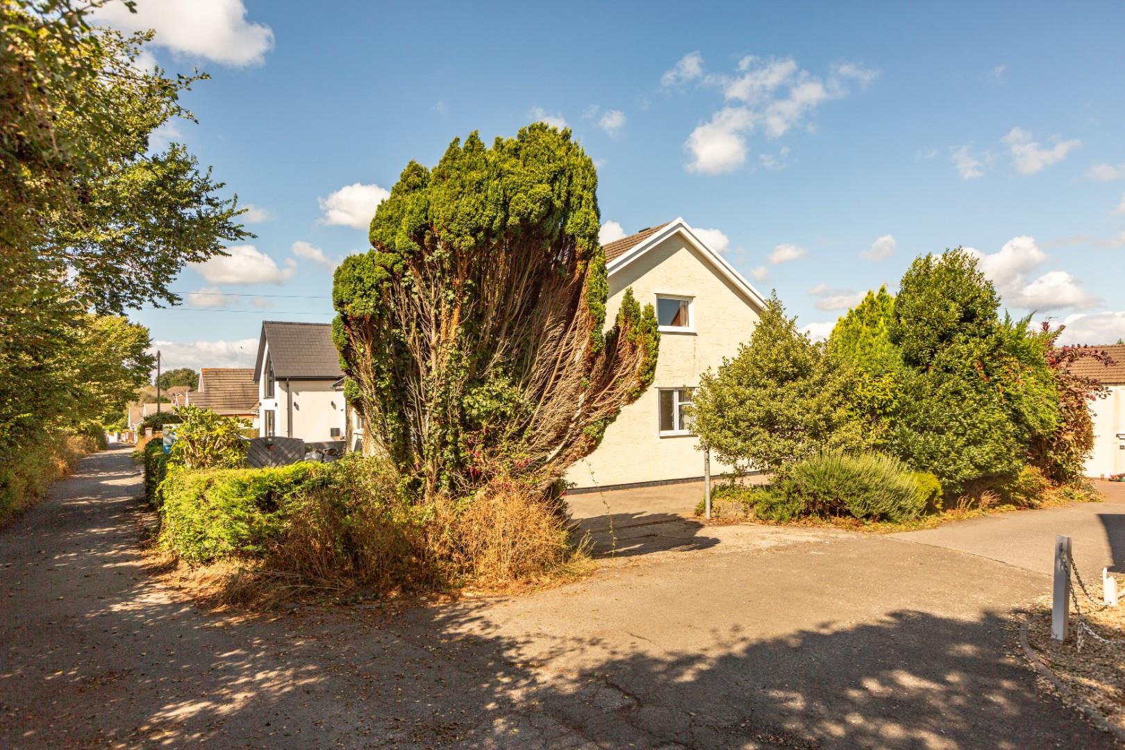 Rossers Field, Mumbles, Swansea, SA3 4JQ